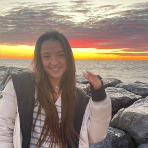 Meet your Posher, Andrea